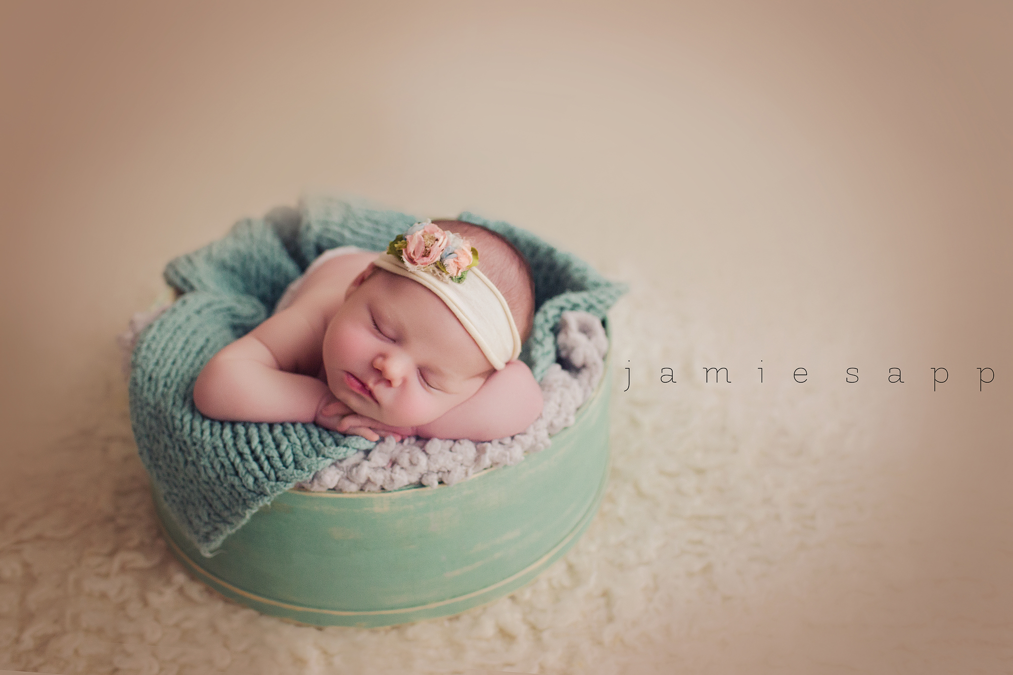 Newborn Photography :: newborn poses :: baby prop